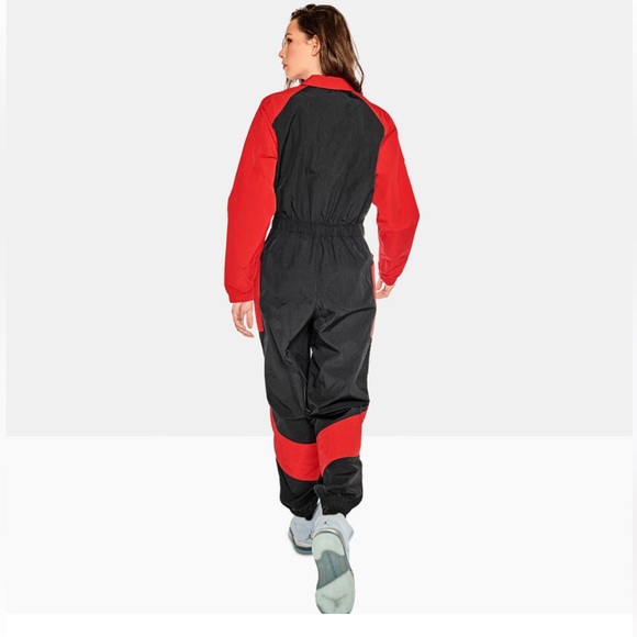 Nike Jordan Women Black Varsity Red Flight Suit Jumpsuit Size medium NWT - Picture 2 of 16